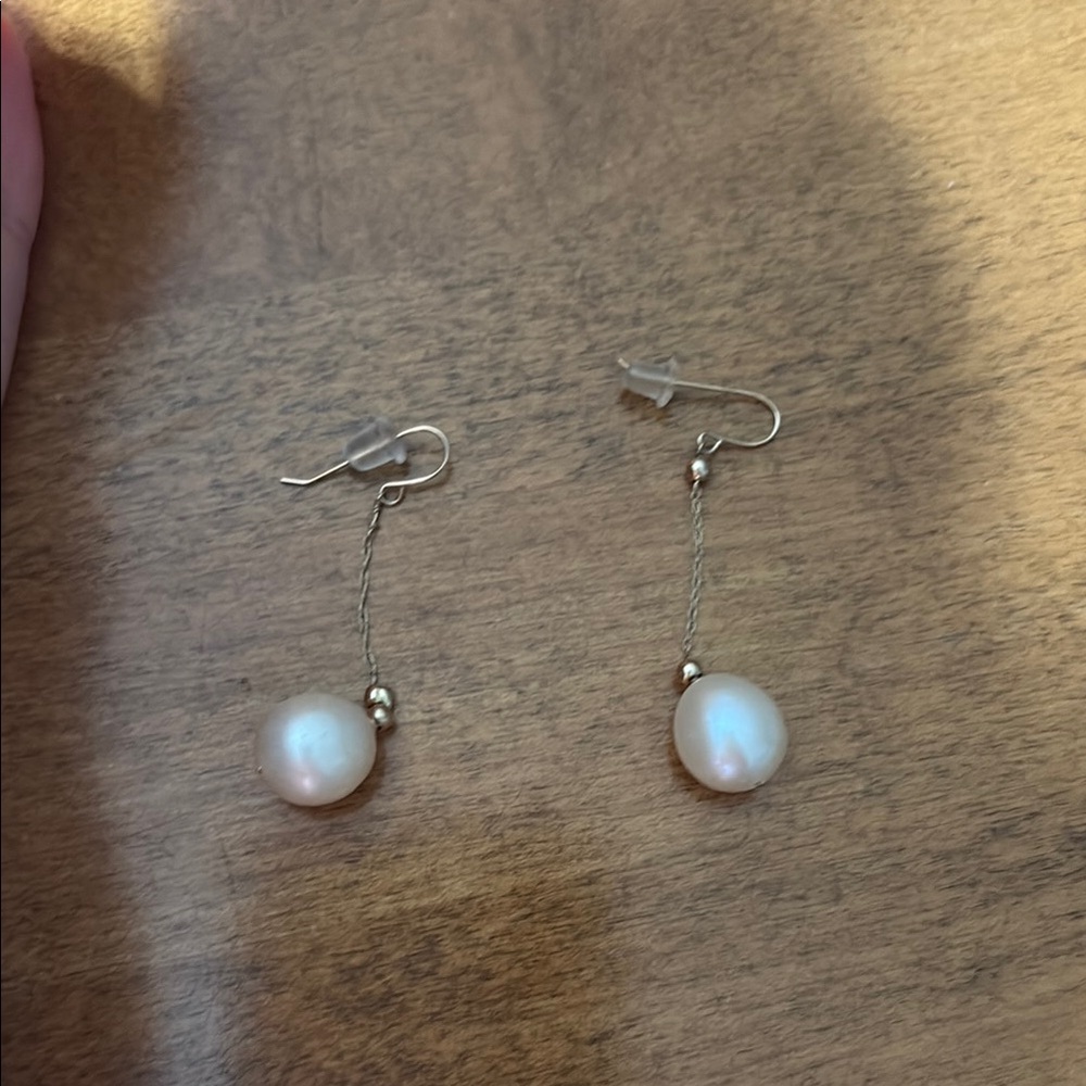Fresh Water Pearl Earrings